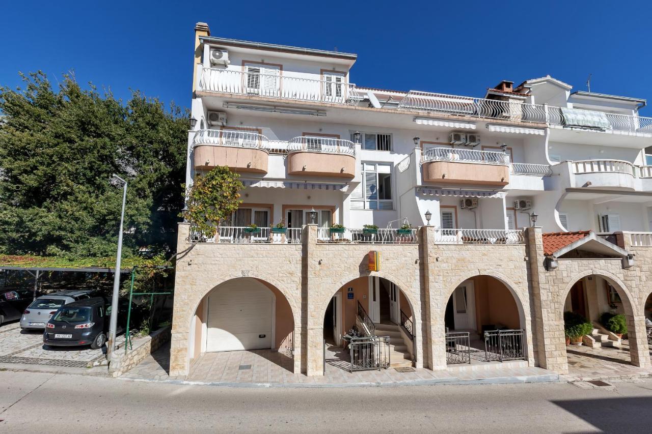 Apartments Zorica Tučepi Exterior foto